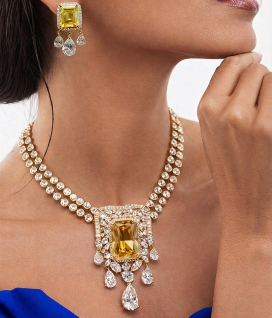 Golden Radiance Champagne Solitaire Set