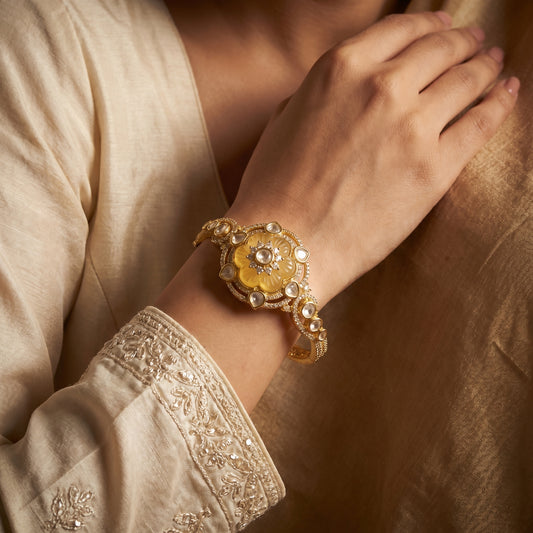 Ivory Flower Polki Diamond Gold Bracelet