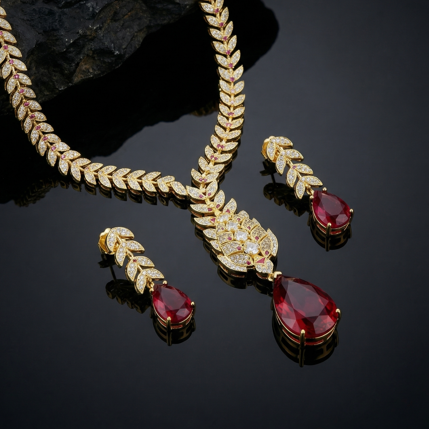 Ruby Pear Diamond Laurel Gold Necklace Set