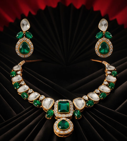 Luxury set necklace and earrings