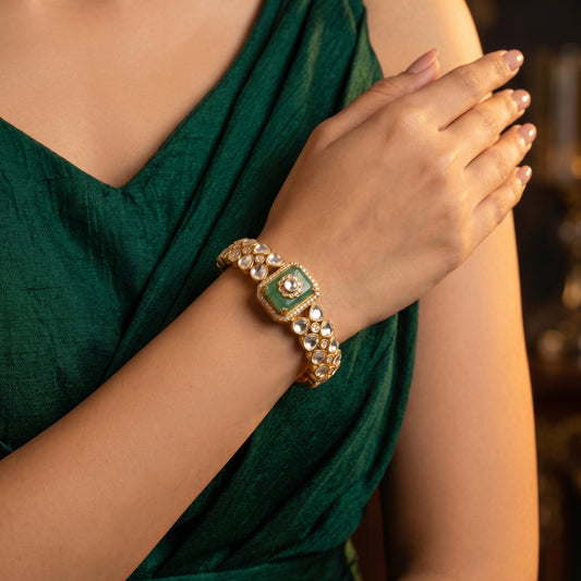 Emerald Polki Diamond Cluster Gold Bracelet