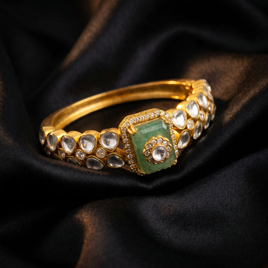 Emerald Polki Diamond Cluster Gold Bracelet