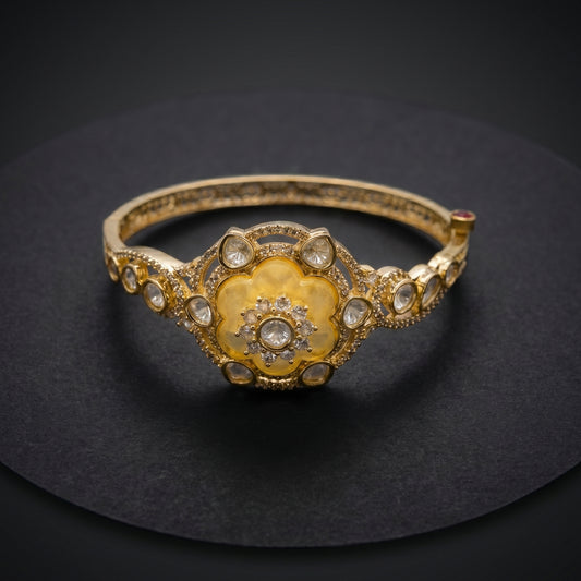 Ivory Flower Polki Diamond Gold Bracelet
