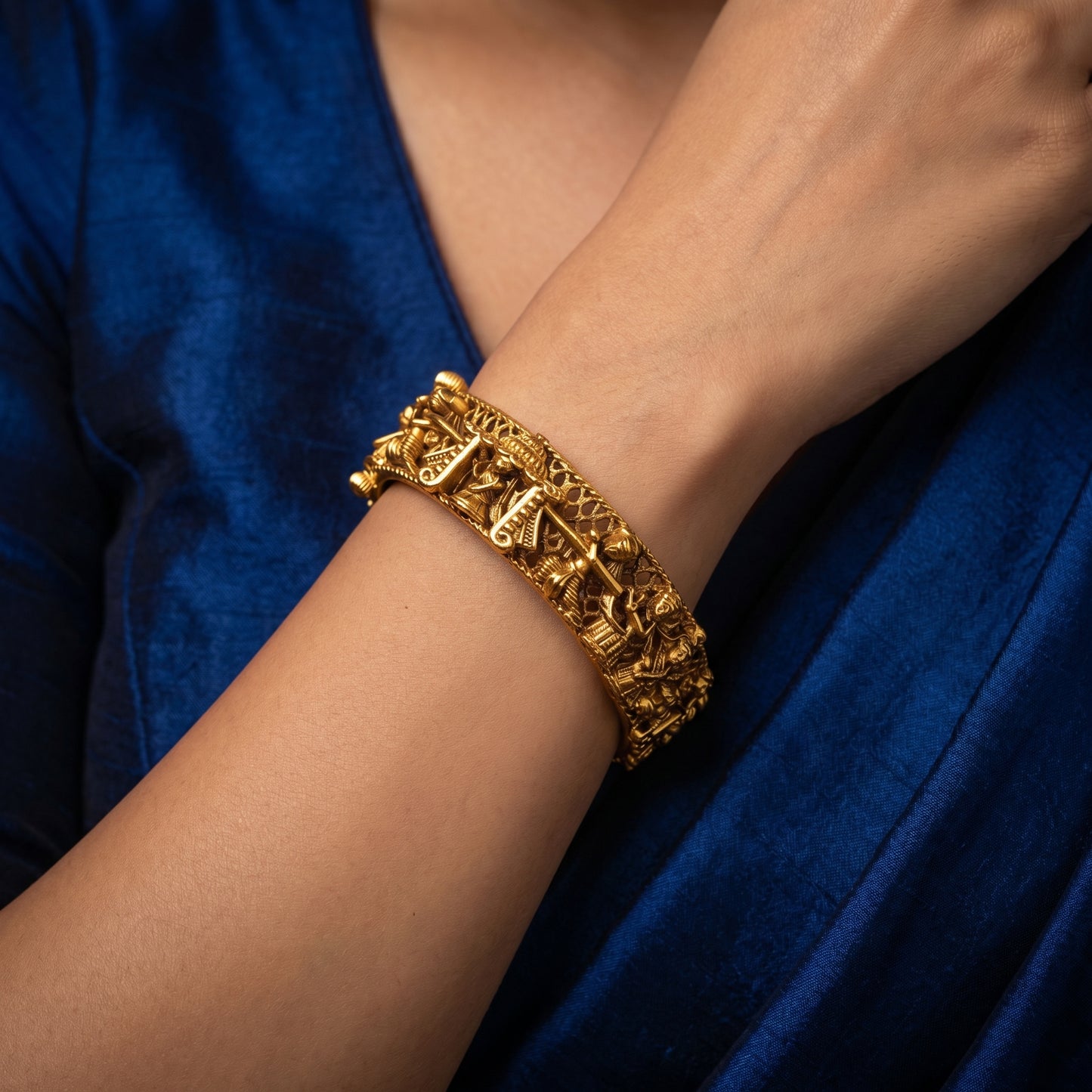 Shehnai wedding heavy Gold Bracelet