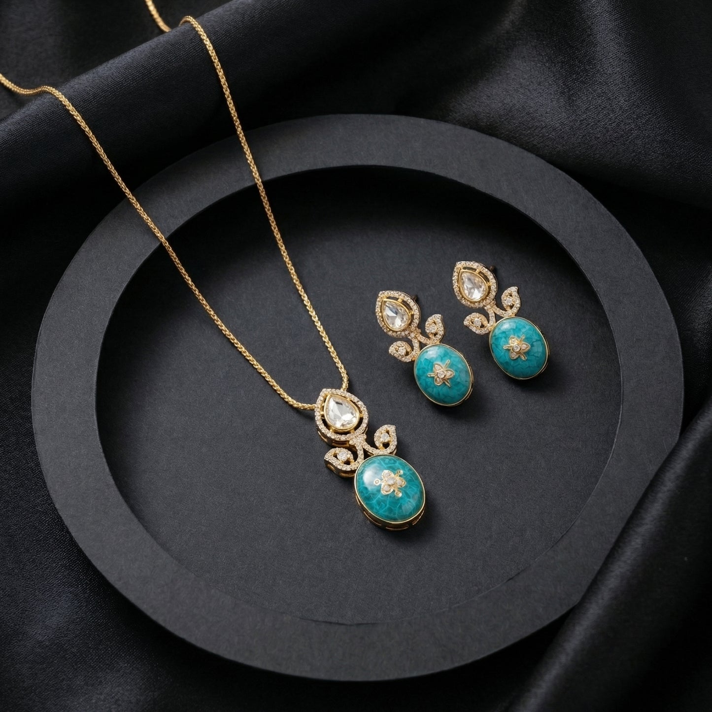 Turquoise Enamel Polki Gold Pendant Set