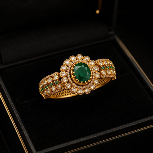 Verdant Étoile Crystal Statement Ring