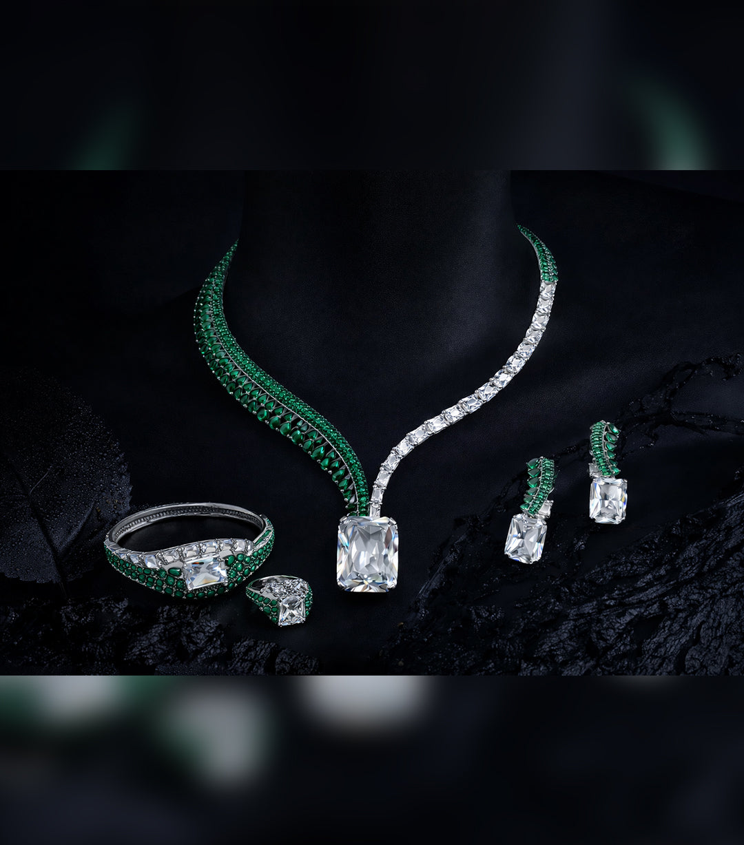 Emerald Cascade Royale Jewelry Set